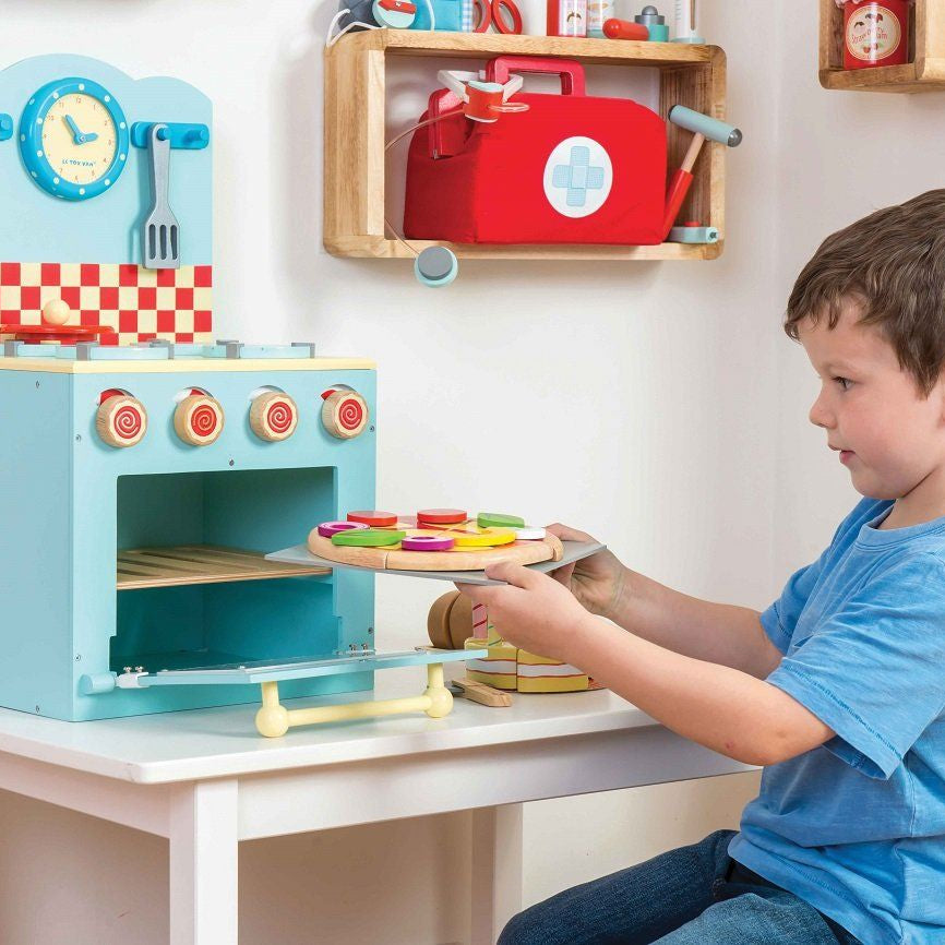 LOVE THIS! Le Toy Van Honeybake Pizza from Le Toy Van - shop at littlewhimsy NZ