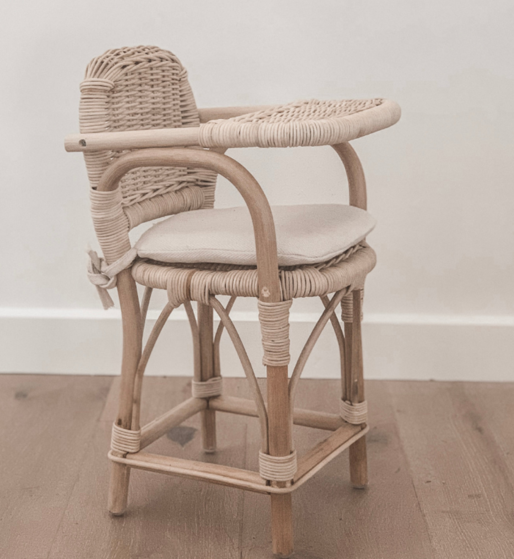Tiny harlow high chair hotsell