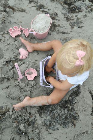 LOVE THIS! Scrunch Moulds - Dusty Rose from Scrunch - shop at littlewhimsy NZ