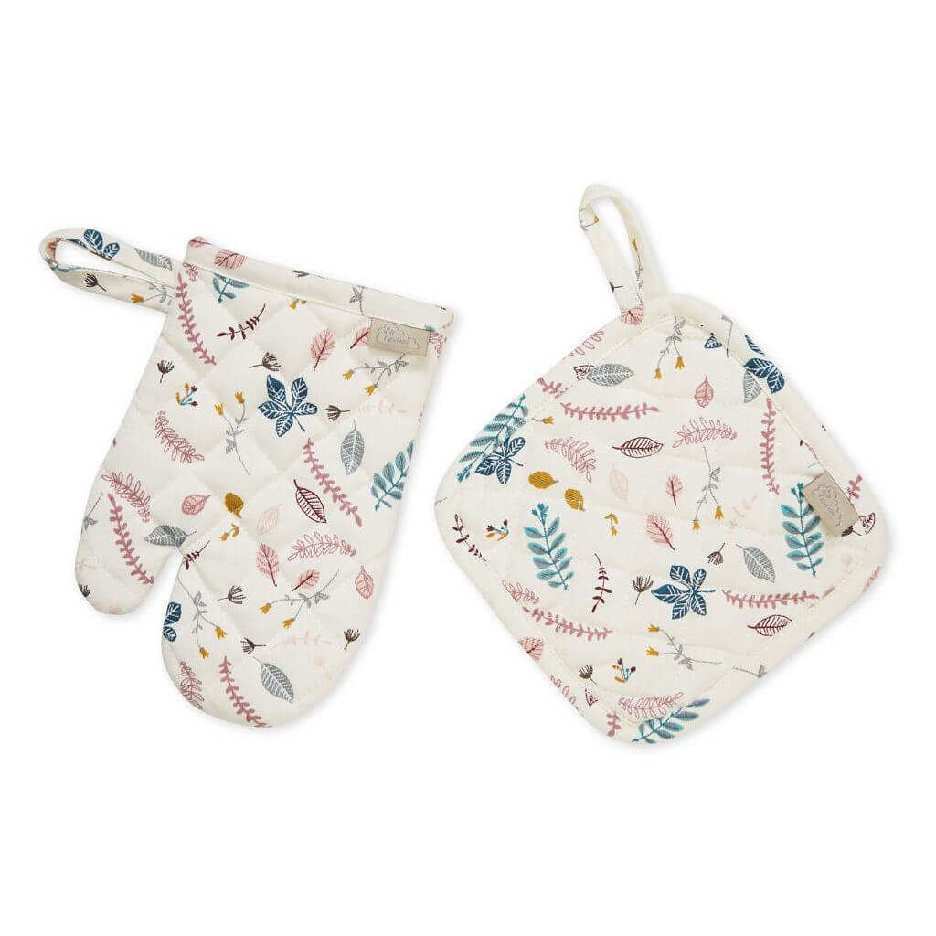 LOVE THIS! Cam Cam Kids Oven Glove and Pot Holder Play set - Pressed Leaves from CamCam - shop at littlewhimsy NZ