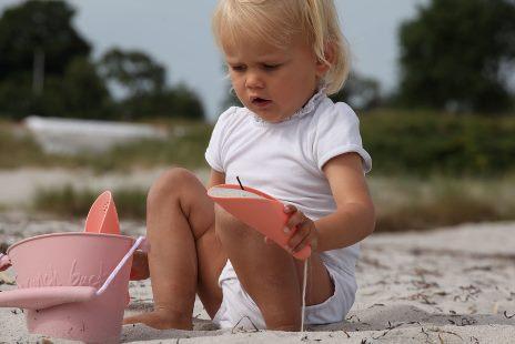 LOVE THIS! Scrunch Collapsible Bucket - Dusty Rose from Scrunch - shop at littlewhimsy NZ
